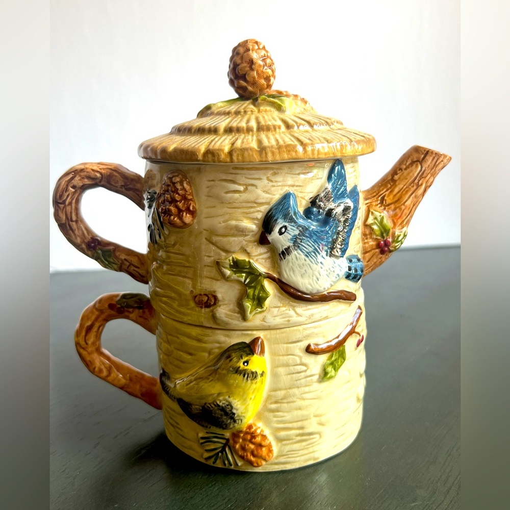 Sonoma Knollwood Birds and Pine Cones Tea Set For 1. Birch Bark Theme 12 Oz
